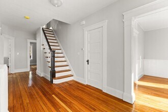 22 Lewis St in Newton, MA - Building Photo - Building Photo