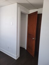 631 Illinois St, Unit 1 in Sidney, NE - Foto de edificio - Building Photo