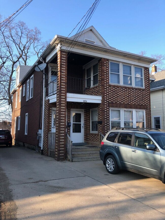 property at 1826 W 8th St