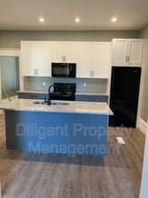 203 Rubidge St in Peterborough, ON - Building Photo - Building Photo