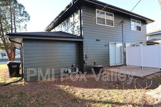 800 N Hawthorne Dr in Appleton, WI - Foto de edificio - Building Photo