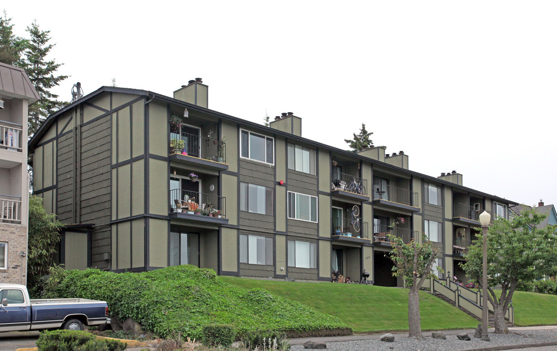 Terrace View in Tacoma, WA - Building Photo