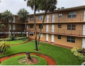 1230 W 54th St in Hialeah, FL - Building Photo