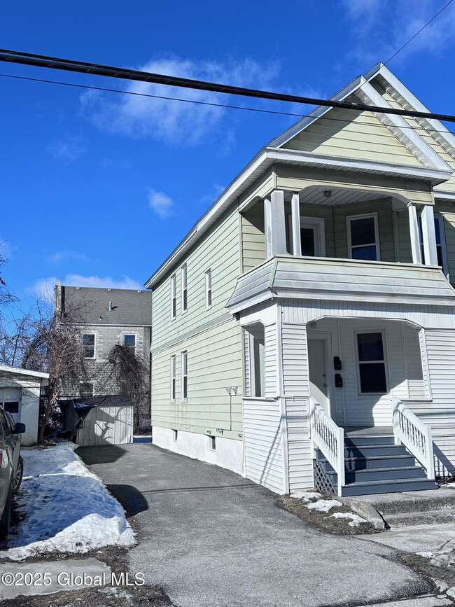 1841 Avenue A in Schenectady, NY - Building Photo - Building Photo