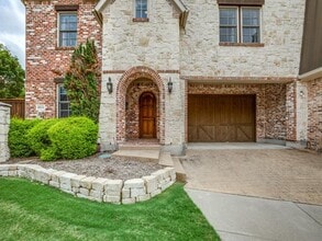 2624 Grail Maiden Ct in Lewisville, TX - Building Photo - Building Photo