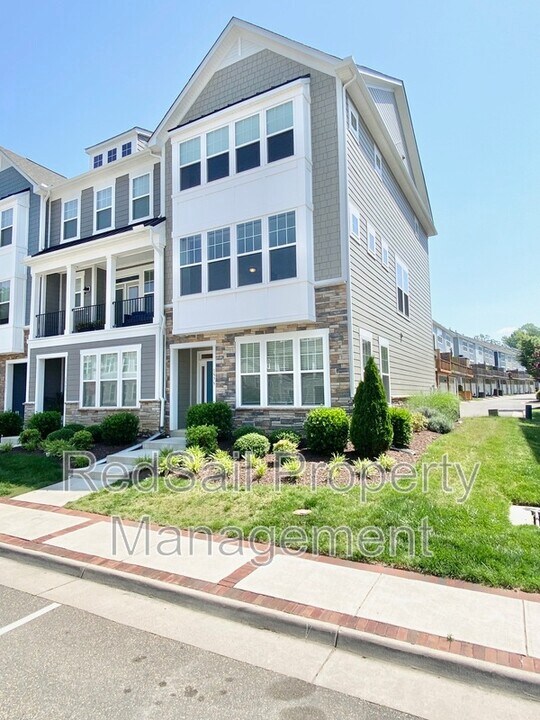 1575 Green Hill St in Williamsburg, VA - Building Photo
