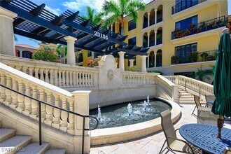 23159 Amgci Way in Estero, FL - Foto de edificio - Building Photo