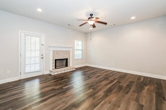 1157 Pebble Ridge Dr in Hampton, GA - Foto de edificio - Building Photo