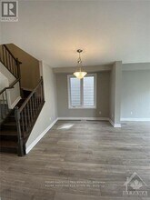 618 Promenade Décoeur Dr in Ottawa, ON - Building Photo - Building Photo