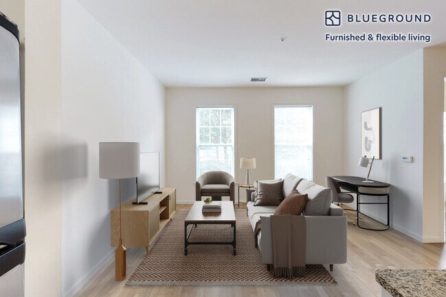 27 Barker Ave in White Plains, NY - Building Photo - Building Photo