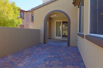 11512 Belmont Lake Dr in Las Vegas, NV - Building Photo - Building Photo