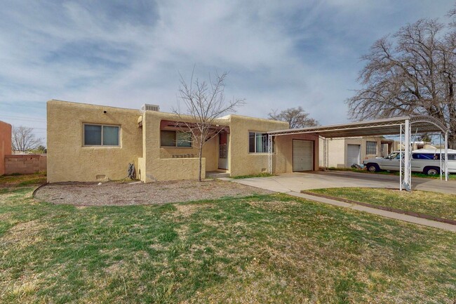 3107 Aliso Dr NE in Albuquerque, NM - Building Photo - Building Photo