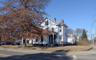 42 Peck St in Attleboro, MA - Building Photo