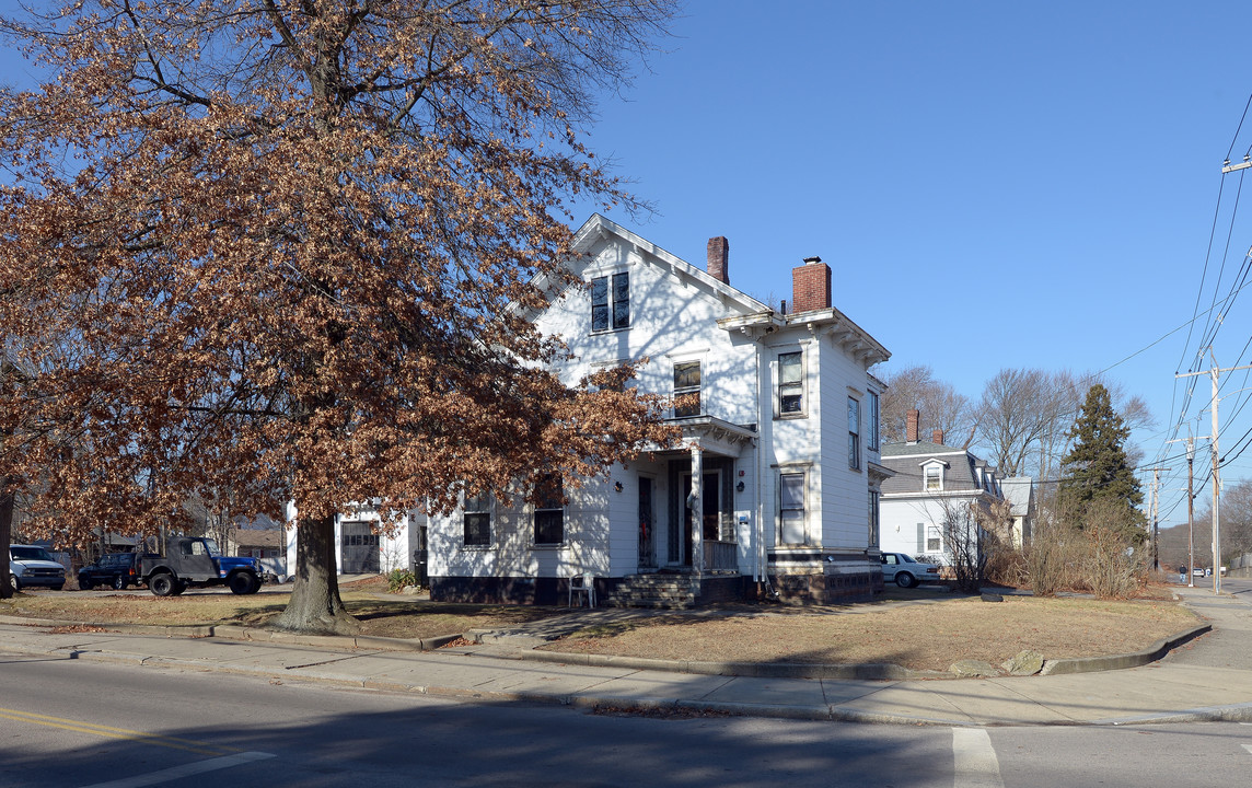 42 Peck St in Attleboro, MA - Foto de edificio