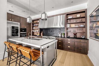 443 Greenwich St in New York, NY - Building Photo - Building Photo