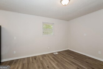 424 Azalea Dr in Stockbridge, GA - Building Photo - Building Photo