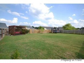 179 Lochwood Dr in Raeford, NC - Building Photo - Building Photo