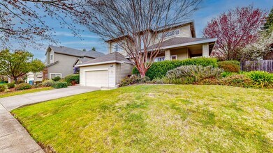 5709 Evening Way in Santa Rosa, CA - Building Photo - Building Photo