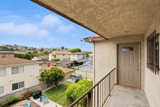 1152 W 24th St, Unit #4 in San Pedro, CA - Building Photo - Building Photo