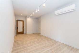 330 S Wells St in Chicago, IL - Building Photo - Building Photo