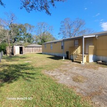 111 Rice St in Cleveland, TX - Building Photo - Building Photo