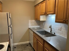 23875 David Dr in North Olmsted, OH - Building Photo - Building Photo