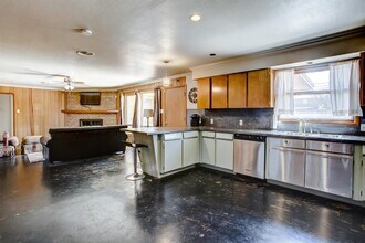 5211 17th St in Lubbock, TX - Building Photo - Building Photo