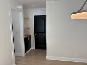 815 E Jefferson St in Bloomington, IL - Building Photo - Building Photo