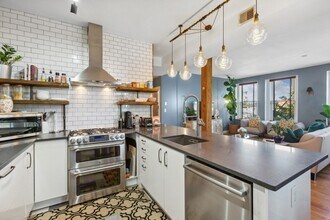 109 Hamilton St, Unit 200 in Newark, NJ - Foto de edificio - Building Photo