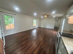 23425 Heidi Ln in New Caney, TX - Building Photo - Building Photo