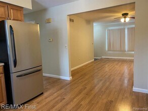 205 Hacker St in Rochester Hills, MI - Building Photo - Building Photo
