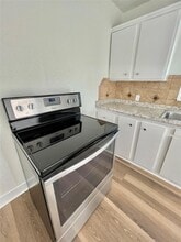 310 E Texas St in Brazoria, TX - Building Photo - Building Photo