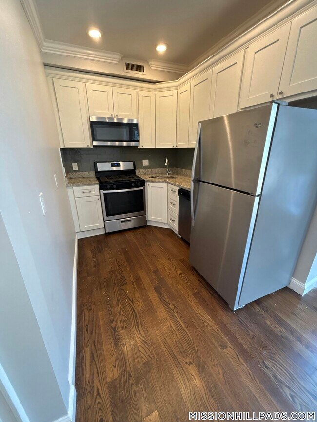 19 Perrin St in Boston, MA - Building Photo - Building Photo