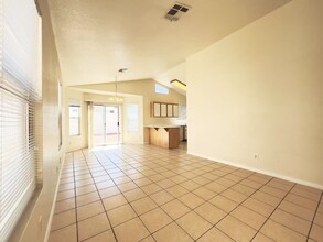 1452 Padre Bay Dr in Las Vegas, NV - Building Photo - Building Photo