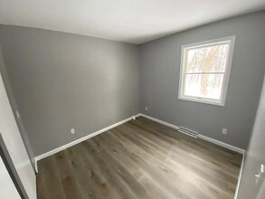 4259 NY-50 in Saratoga Springs, NY - Building Photo - Building Photo