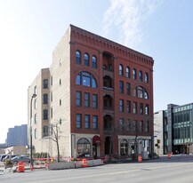 1227 Hennepin Ave in Minneapolis, MN - Building Photo