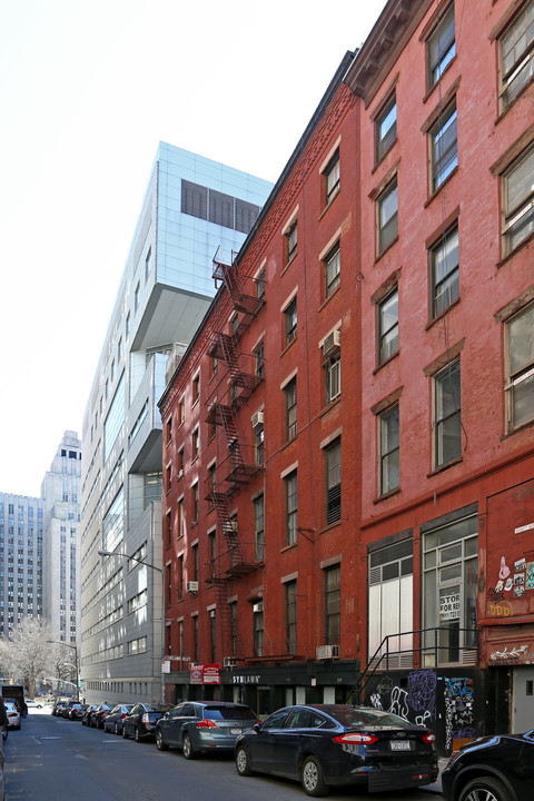 59 Franklin Pl in New York, NY - Building Photo