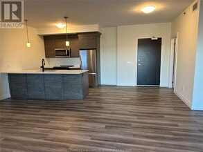 728 Brownstone Dr in Lakeshore, ON - Building Photo - Building Photo