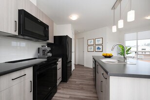 The Arc in Victoria, BC - Building Photo