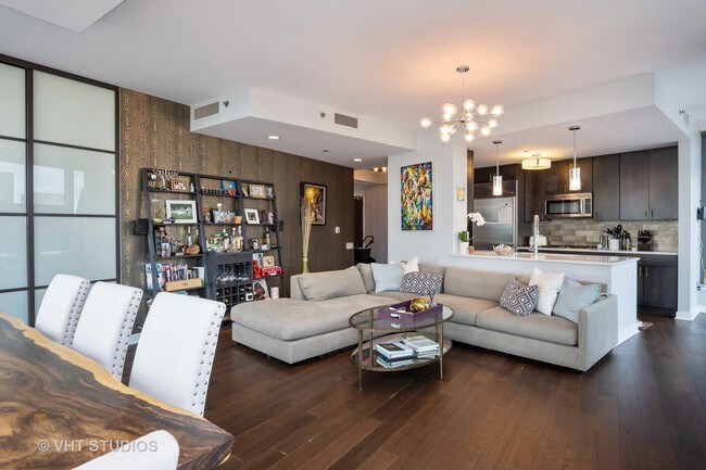 60 E Monroe St in Chicago, IL - Building Photo - Building Photo