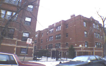 1364 W Estes Ave in Chicago, IL - Building Photo - Building Photo