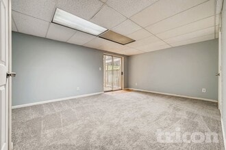 13 Craftsman Ct, Unit InstaLodge in Reisterstown, MD - Building Photo - Building Photo