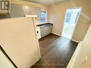 2A Thyra Ave in Toronto, ON - Building Photo - Building Photo