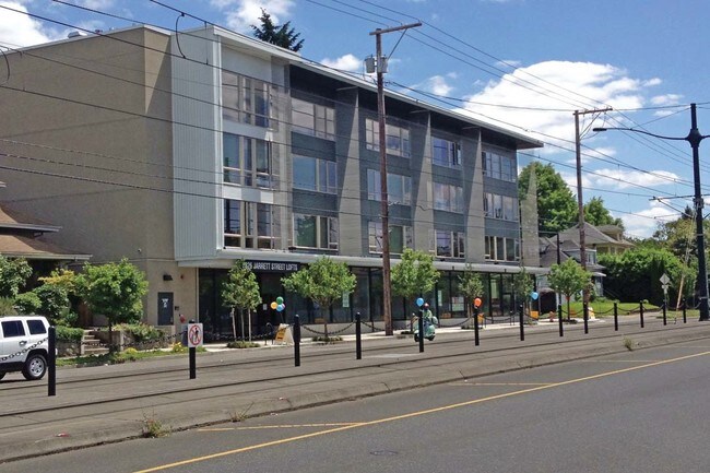 Jarrett Street Lofts in Portland, OR - Foto de edificio - Building Photo