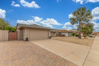 15433 N 63rd St in Scottsdale, AZ - Foto de edificio - Building Photo