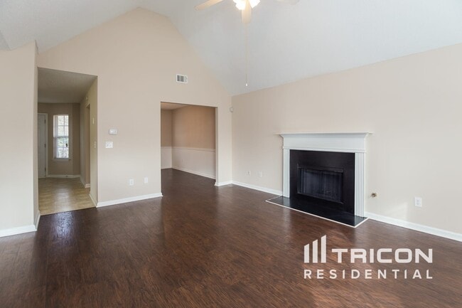 11569 Registry Blvd in Hampton, GA - Foto de edificio - Building Photo