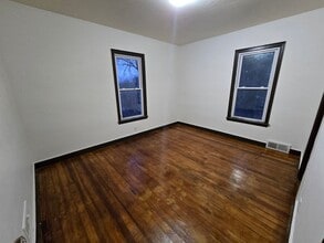 1501 McDonald St in Sioux City, IA - Foto de edificio - Building Photo