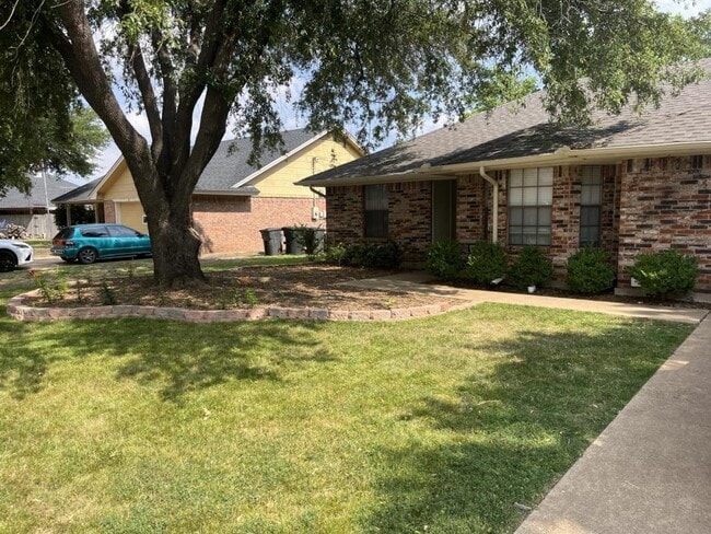 property at 710 Paintbrush Dr