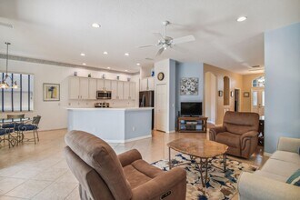 4966 Flagstone Dr in Sarasota, FL - Building Photo - Building Photo