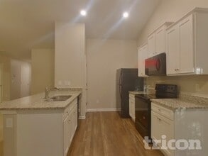 320 Waterstone Dr in Salisbury, NC - Building Photo - Building Photo